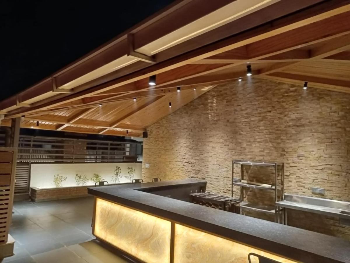 Clarks Inn Express, Dehradun Exterior photo